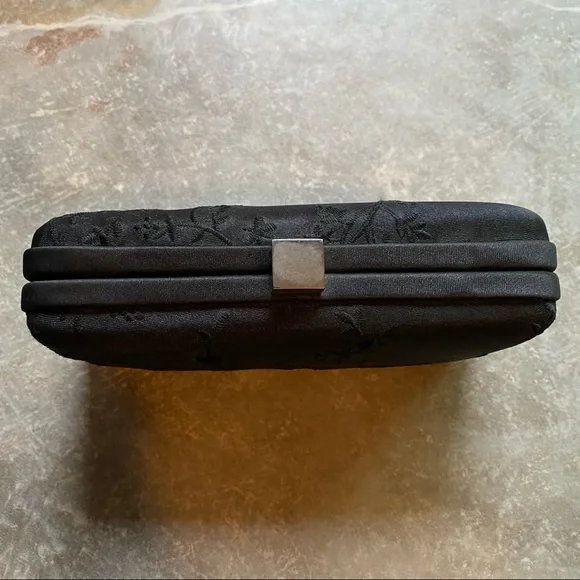 Vintage 80s Enzo Angiolini Floral Embroidered Black Satin Clutch Bag - Picture 5 of 11